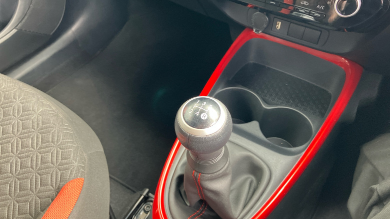 Toyota Aygo X 1.0 VVT-i Edge 5dr Petrol Hatchback